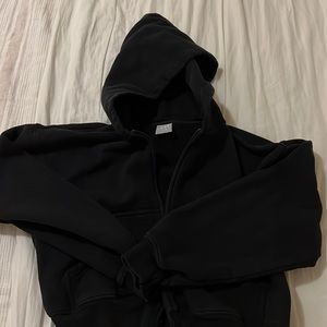 Aritzia tna cozy cropped sweatshirt